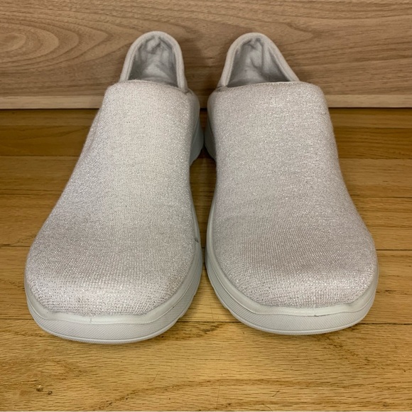 BZees Getaway Slip-On Sneaker - Size 8.5 - Picture 3 of 7